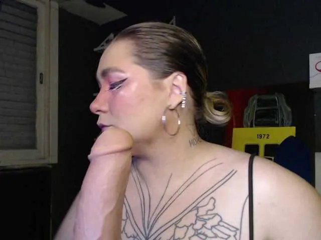Alenushka888 – webcam model profile photo Image 19