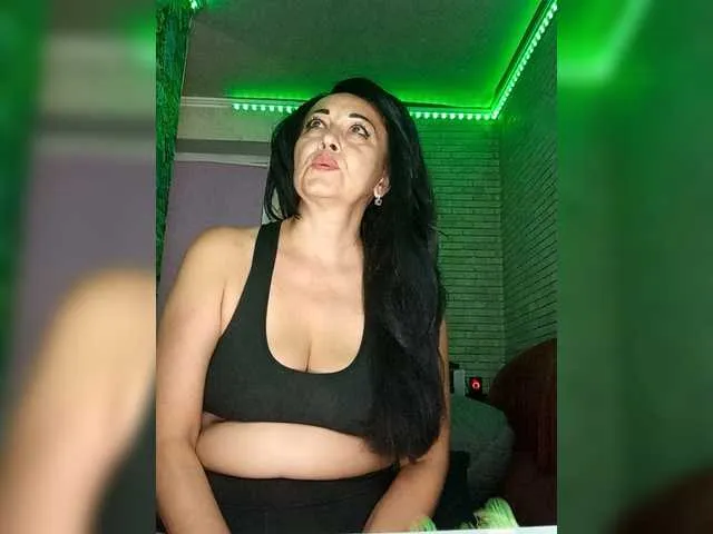 SilviaPastori – webcam model profile photo Image 9