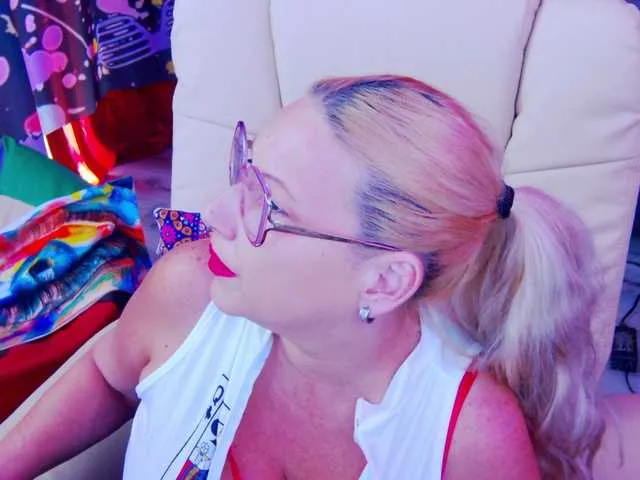 Sweet-Mishelle – webcam model profile photo Image 17