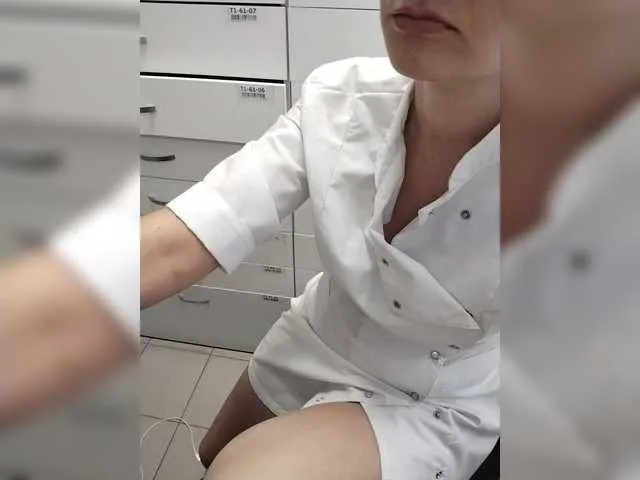 TenderLora – webcam model profile photo Image 16