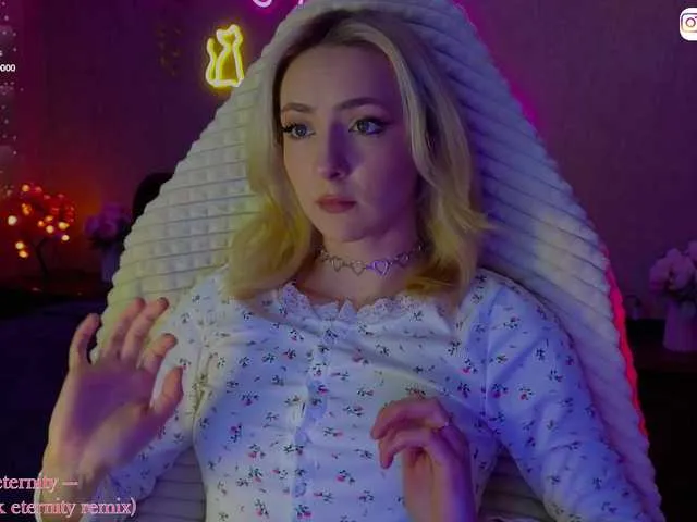 LollyGirlMoon Image 3