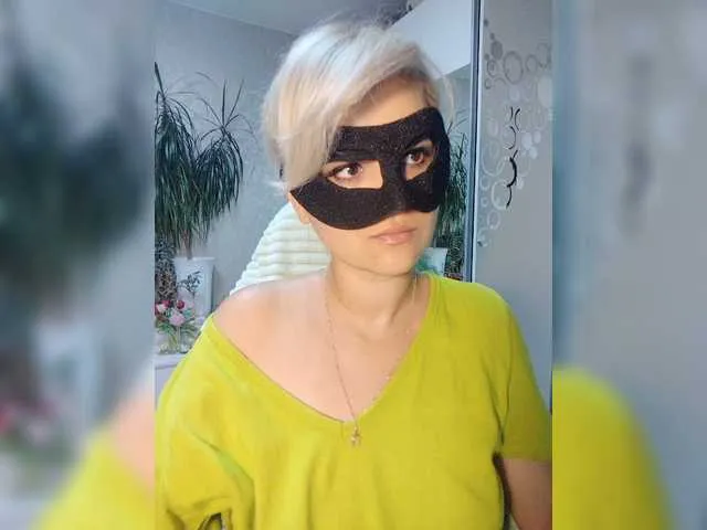 KateDivineUK – webcam model profile photo Image 11