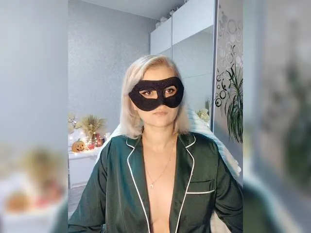 KateDivineUK – webcam model profile photo Image 13