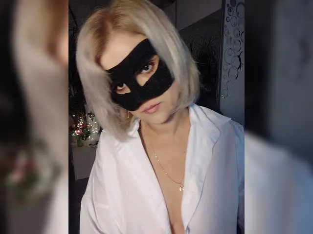 KateDivineUK – webcam model profile photo Image 9