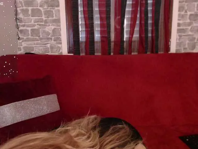 Nataly_Blonde – webcam model profile photo Image 6