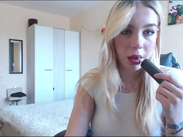 DaReina – webcam model profile photo Image 7