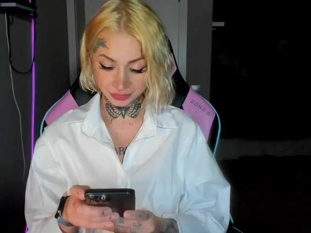 BabeBeth40 – webcam model profile photo Image 8