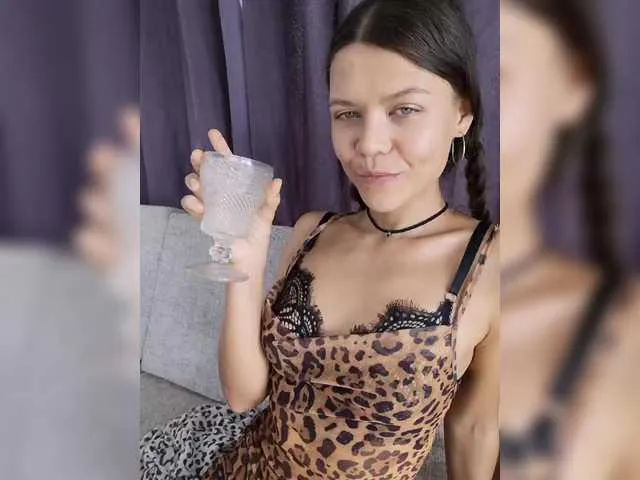Jenifersplaypen – webcam model profile photo Image 18
