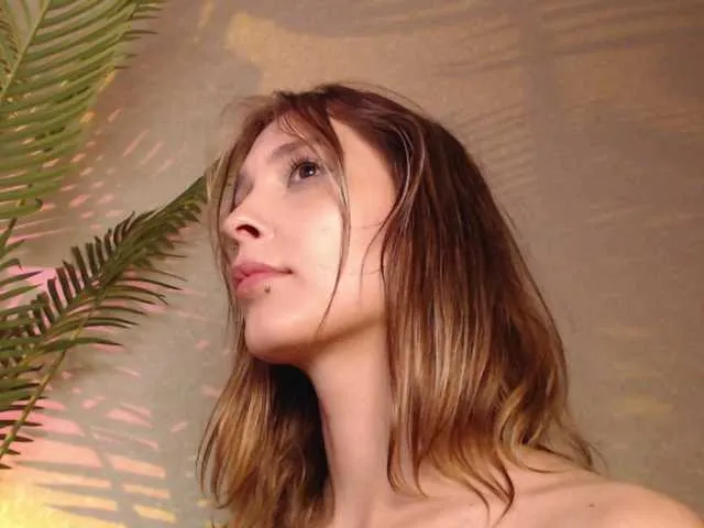 EksaCake – webcam model profile photo Image 10
