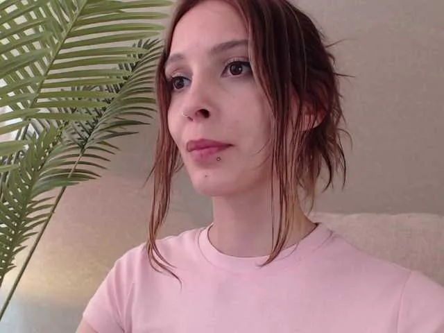 EksaCake – webcam model profile photo Image 7