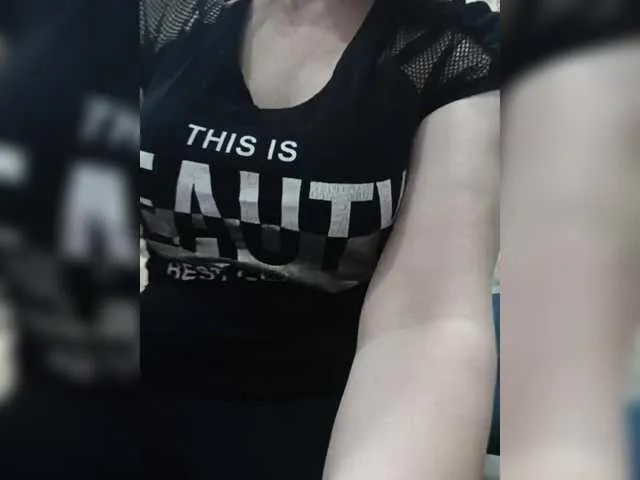 SofiaSins – webcam model profile photo Image 10