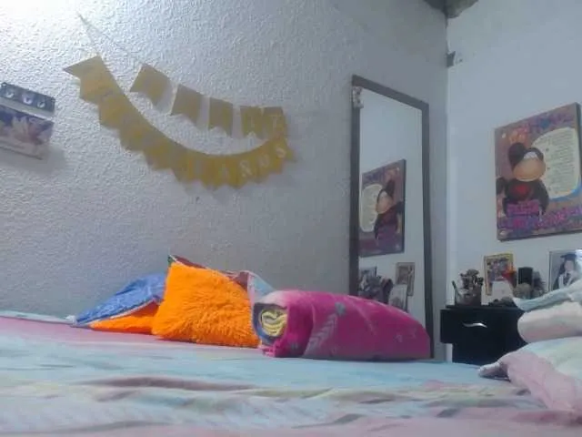 SusyBlair – webcam model profile photo Image 13