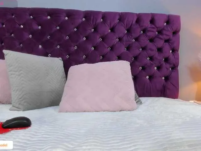 seraphine23 – webcam model profile photo Image 10