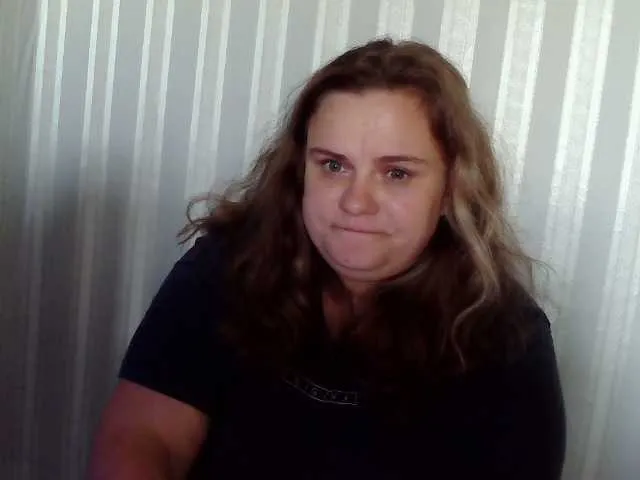 MistressLouUK – webcam model profile photo Image 15