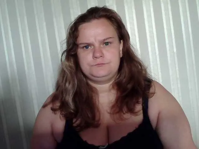 MistressLouUK – webcam model profile photo Image 18
