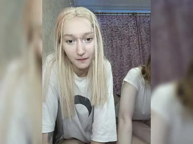 KateDivineUK – webcam model profile photo Image 3