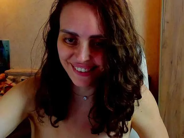 British_EmJess – webcam model profile photo Image 7