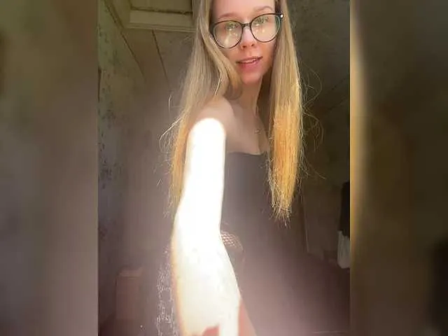 Milana22a Image 4