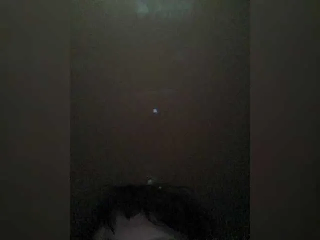 saraloverays – webcam model profile photo Image 7