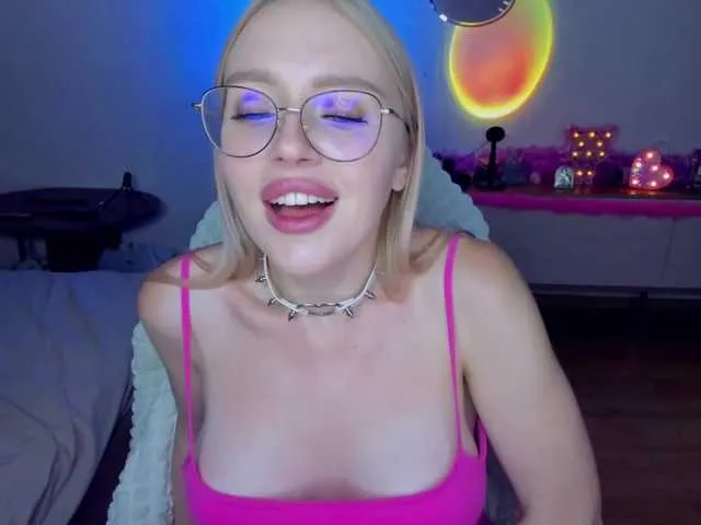 MindyKally Image 12