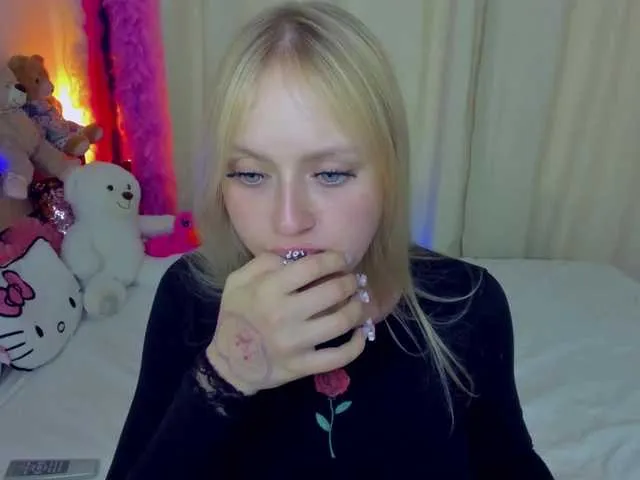 MindyKally Image 18