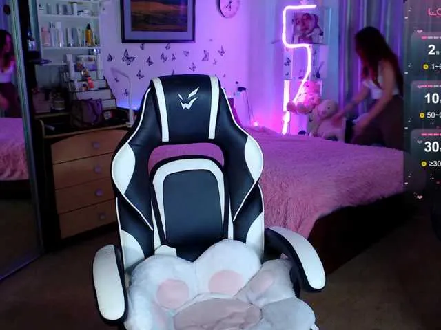 Nana__ch – webcam model profile photo Image 16