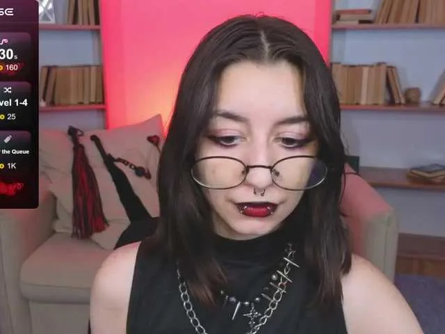 MissKristal – webcam model profile photo Image 6