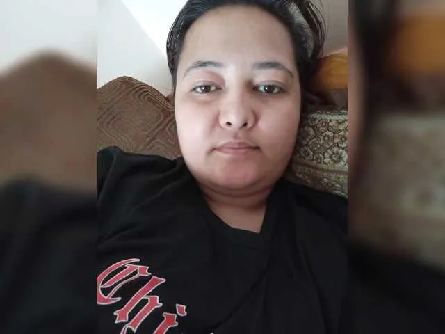 blondeangel_4u2 – webcam model profile photo Image 12