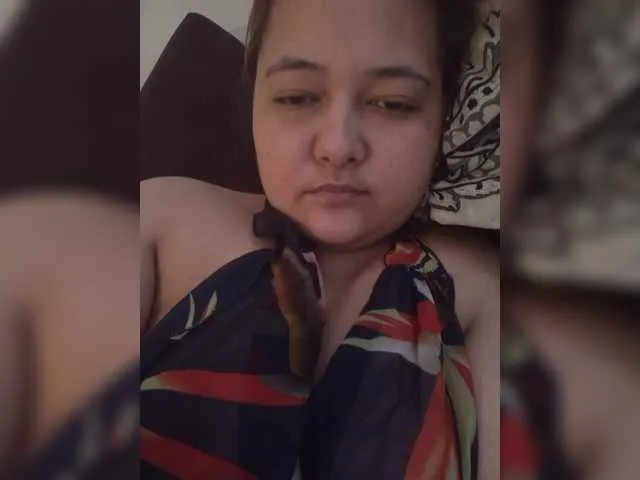 blondeangel_4u2 – webcam model profile photo Image 16