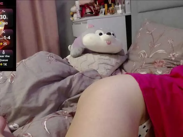 Meeeeow – webcam model profile photo Image 8