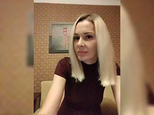 Hanna_Blondee – webcam model profile photo Image 12