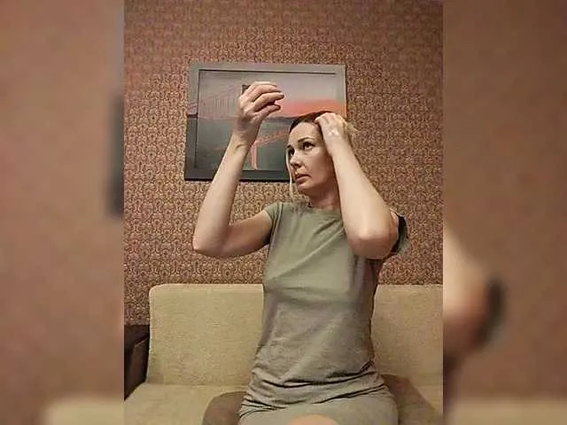 Hanna_Blondee – webcam model profile photo Image 14