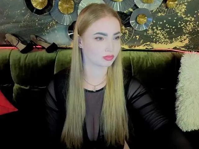 Youlalia – webcam model profile photo Image 14