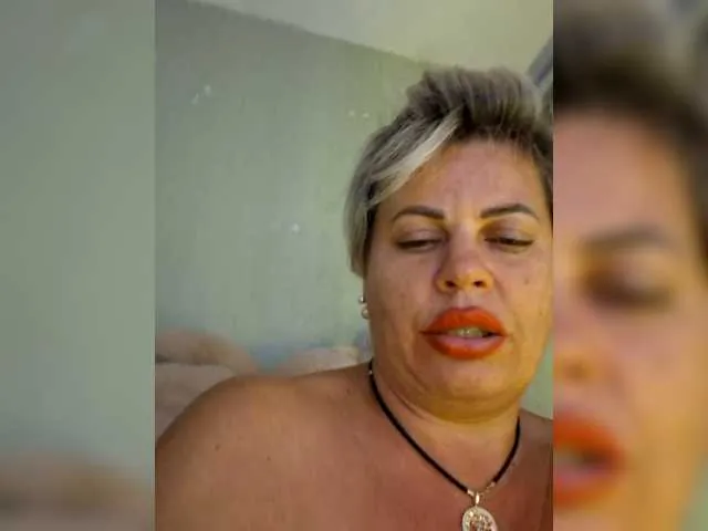 LizzieGreyX – webcam model profile photo Image 19