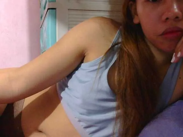British_EmJess – webcam model profile photo Image 7