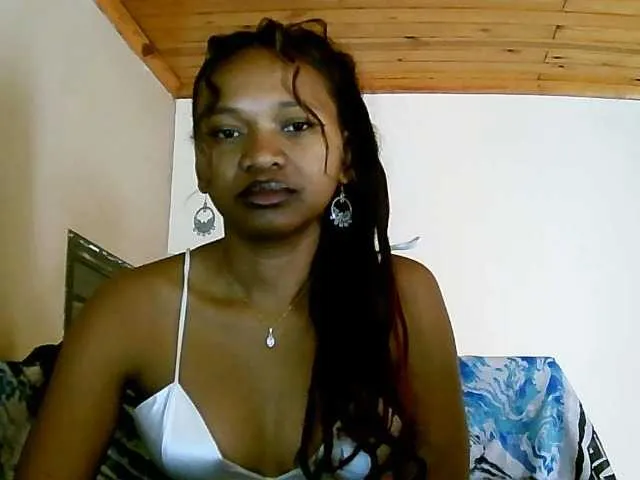 KarolinaMilf – webcam model profile photo Image 14