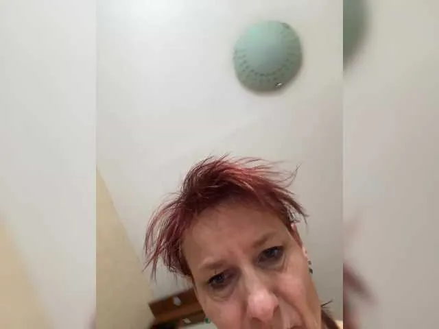 SusyBlair – webcam model profile photo Image 12