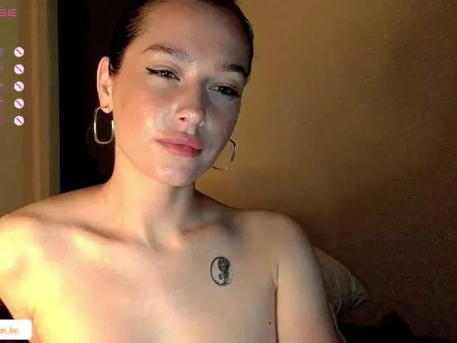 NoahCollins – webcam model profile photo Image 7