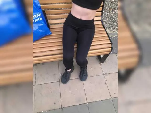 MistressLouUK – webcam model profile photo Image 2