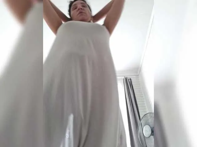 BlondeScarlettx – webcam model profile photo Image 15