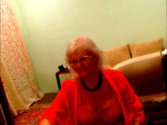 SusyBlair – webcam model profile photo Image 14