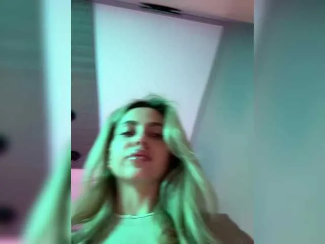 Nataliecroys Image 3