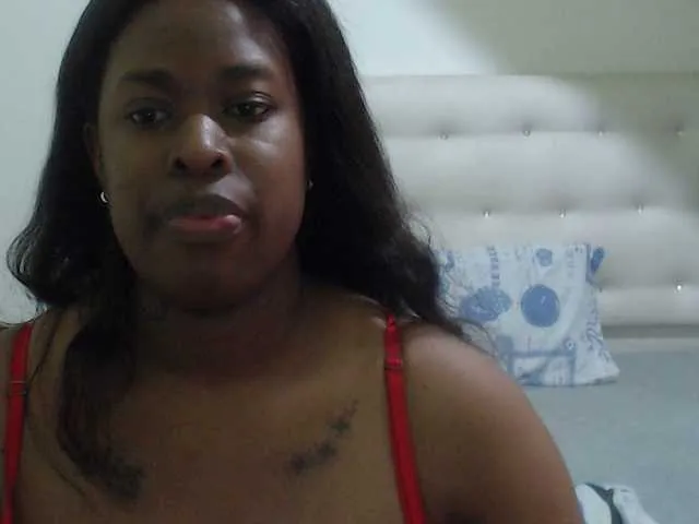 British_EmJess – webcam model profile photo Image 14