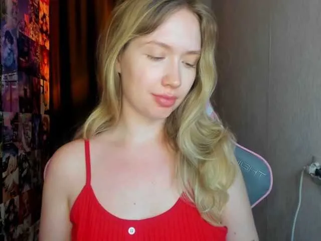 ReginaShine – webcam model profile photo Image 3