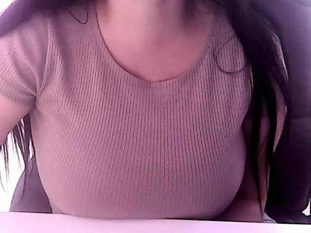 glossybabe_ – webcam model profile photo Image 19