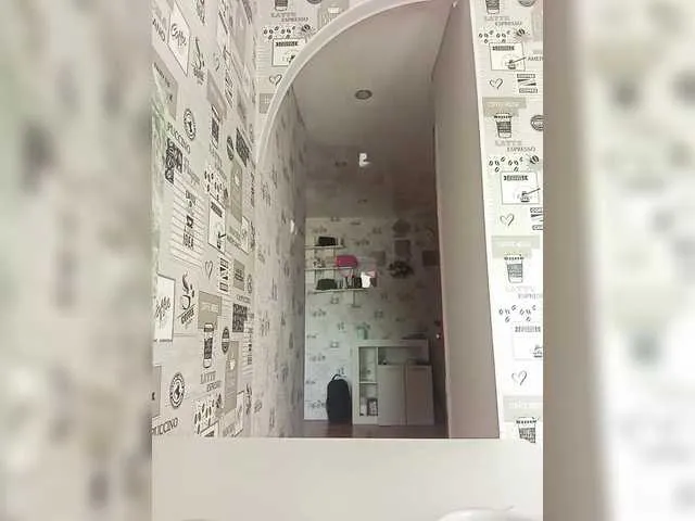 MarilynRainbow – webcam model profile photo Image 4