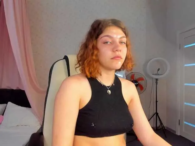 MistressLouUK – webcam model profile photo Image 4