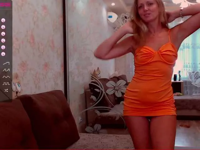 British_EmJess – webcam model profile photo Image 11
