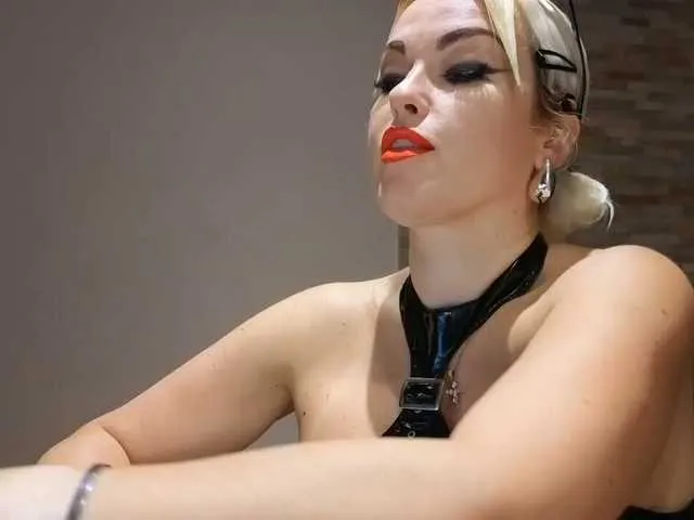 Jenifersplaypen – webcam model profile photo Image 3