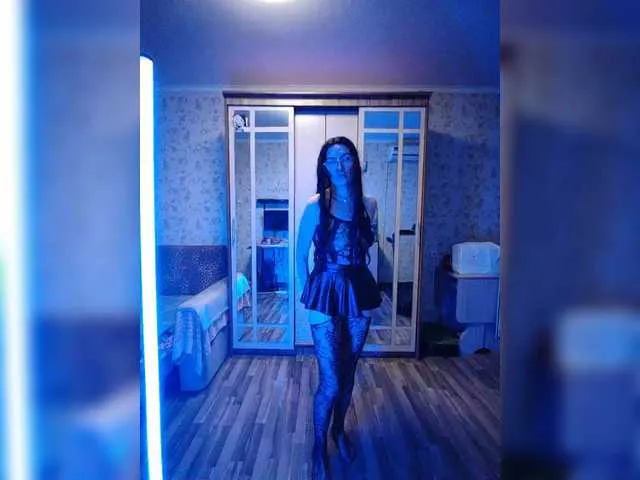 Milforja – webcam model profile photo Image 12